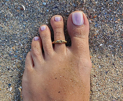 Marrone toe ring